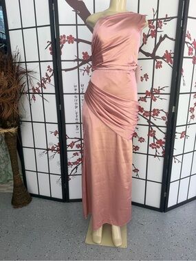 One-Shoulder Satin Evening Gown in Dusty Pink